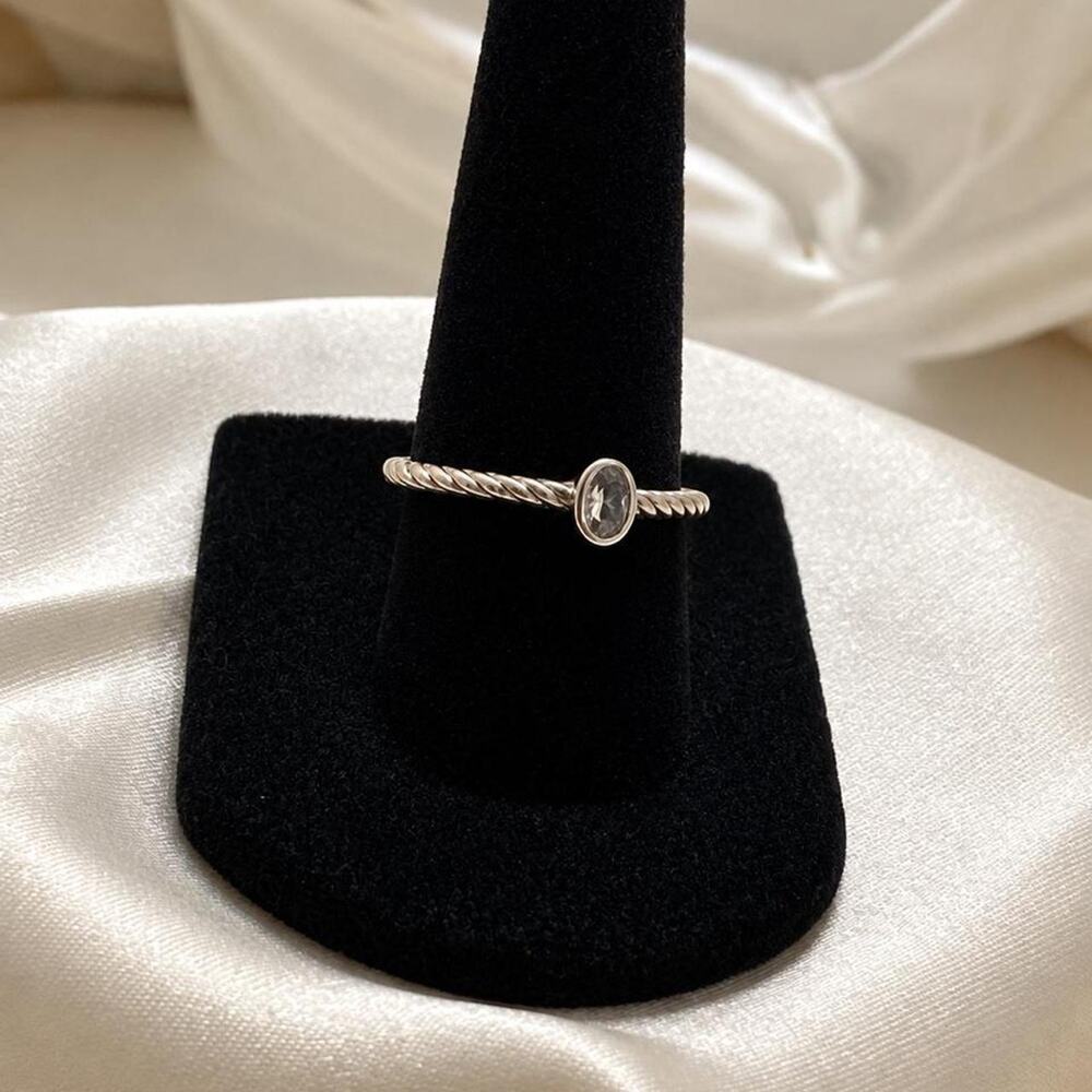 Vintage Sterling Silver Clear Crystal Ring Oval Solitaire Twisted Rope Band